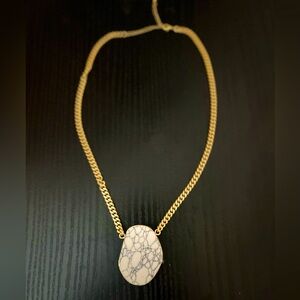 White marble gold necklace
